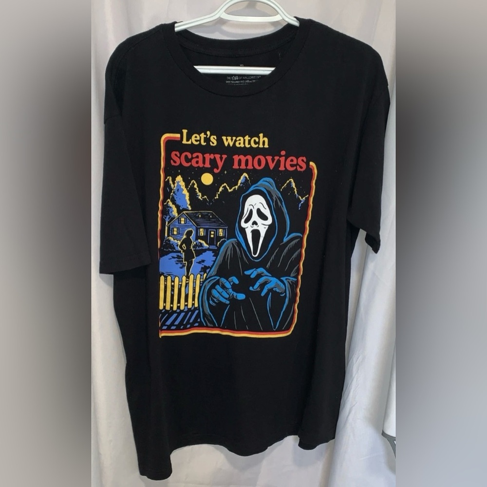 Let’s Watch Scary Movies Black Graphic T Shirt with Horror Theme XL 100% Cotton
